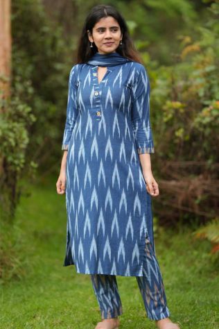 Blue Kurti Manufacturers in Gadchiroli